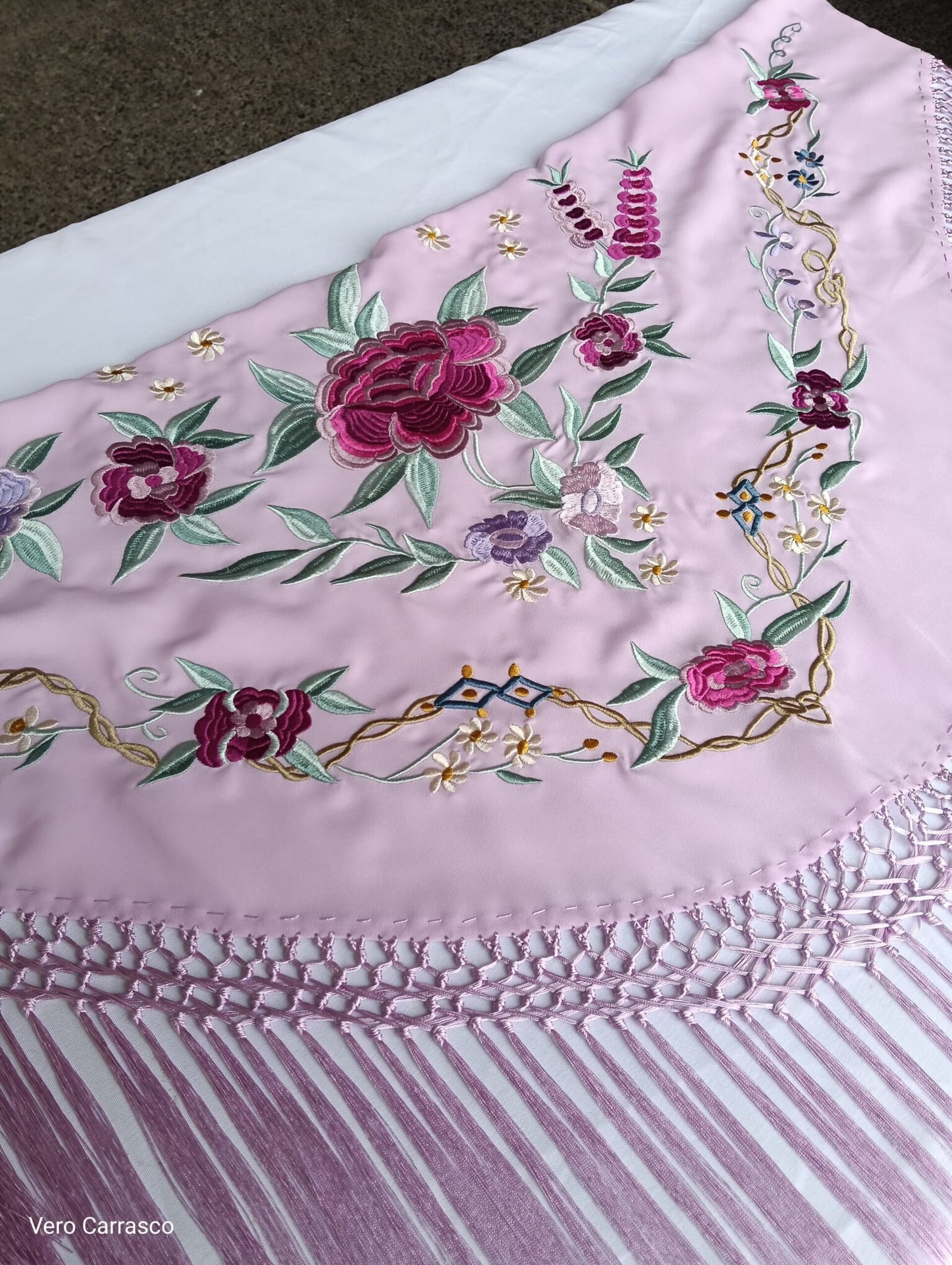 Mantón Julia malva claro - 1