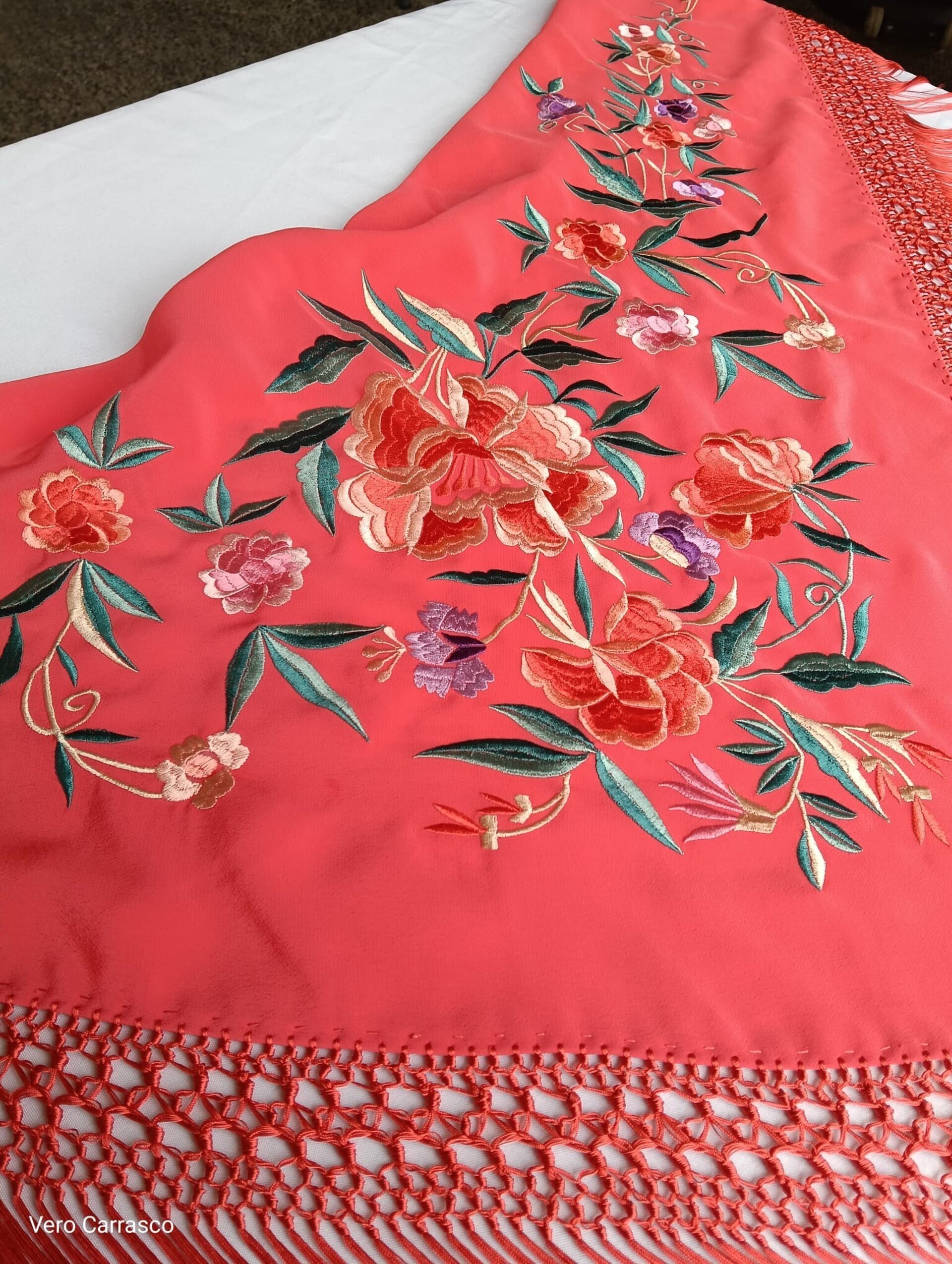 Mantón Carmen coral - 1